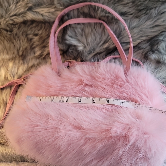 Elegant Pink Faux Fur Shoulder Bag - Picture 11 of 13